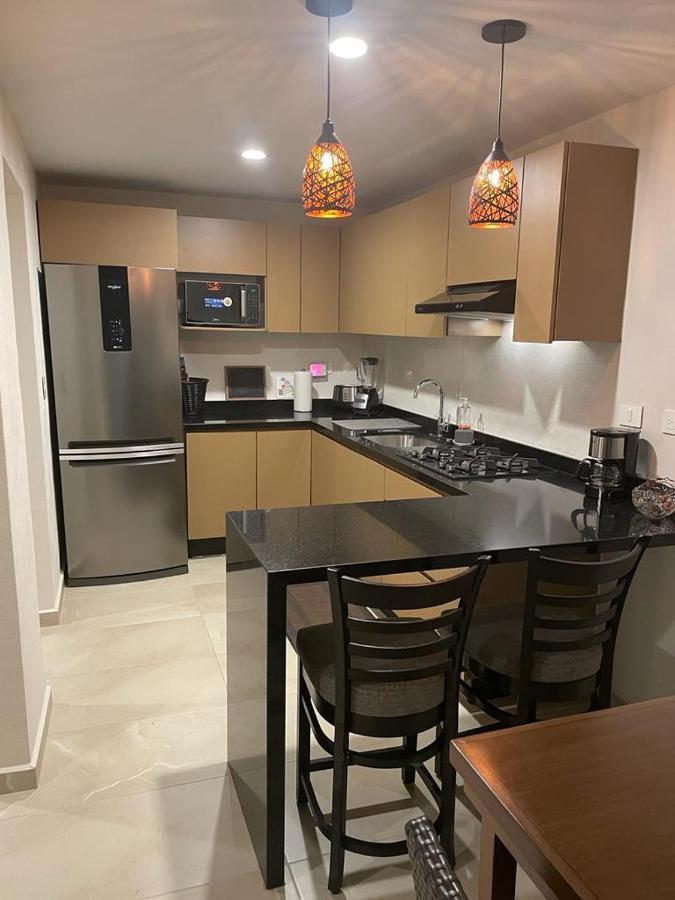 Apartamento Departamento Centrico Y Moderno En Cancun. *