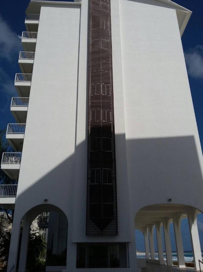 Ocean View 1202near The Clubs Pensión Cancún