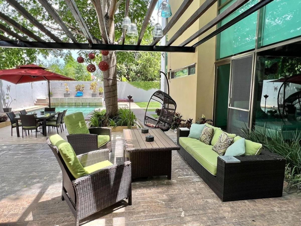 Espectacular Casa 25 Personas En Fraccionamiento Privado Con Terraza, Alberca Y Grill Сasa de vacaciones Cancún