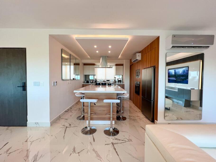 Luxury 3br • *