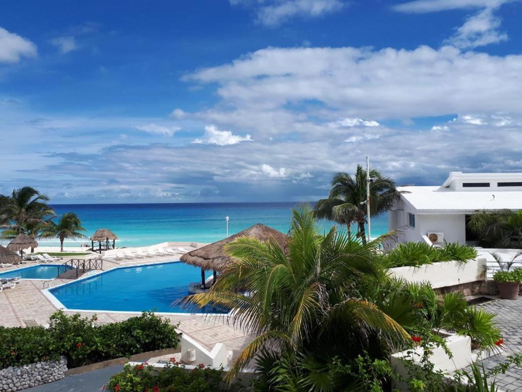 Private Room. Brisas. Zona Hotelera. * Cancun