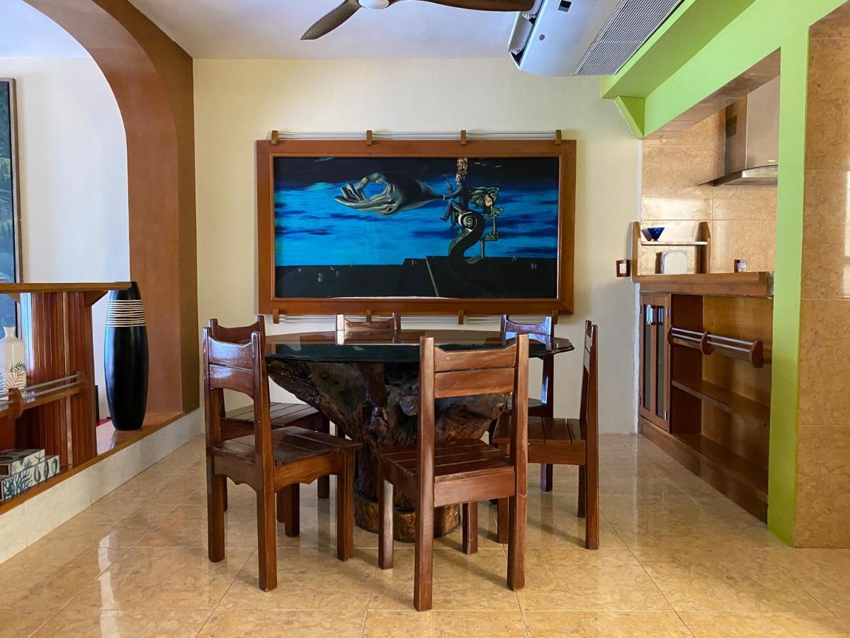 Villas Solymar Villa *