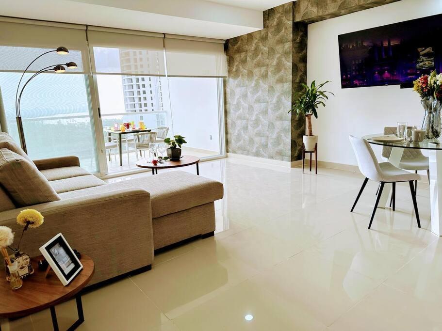 Perfect Location At Malecon Americas Apartamento *