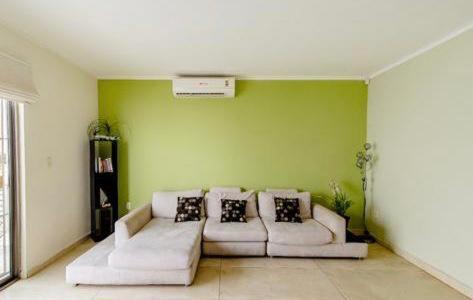 !habitacion Privada, Excelente Ubicacion Aeropuerto Cancun! Habitación en casa particular