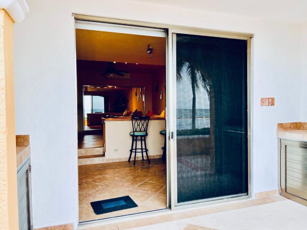 Punta Me Ocean View And In Ritmo & Waterpark Apartamento Cancún