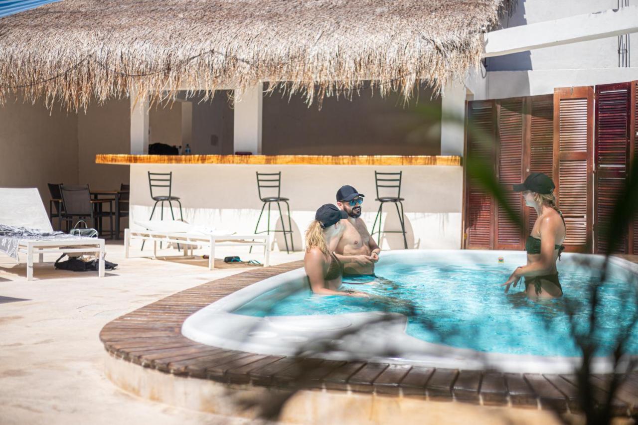 Soy Local Hotel 3*