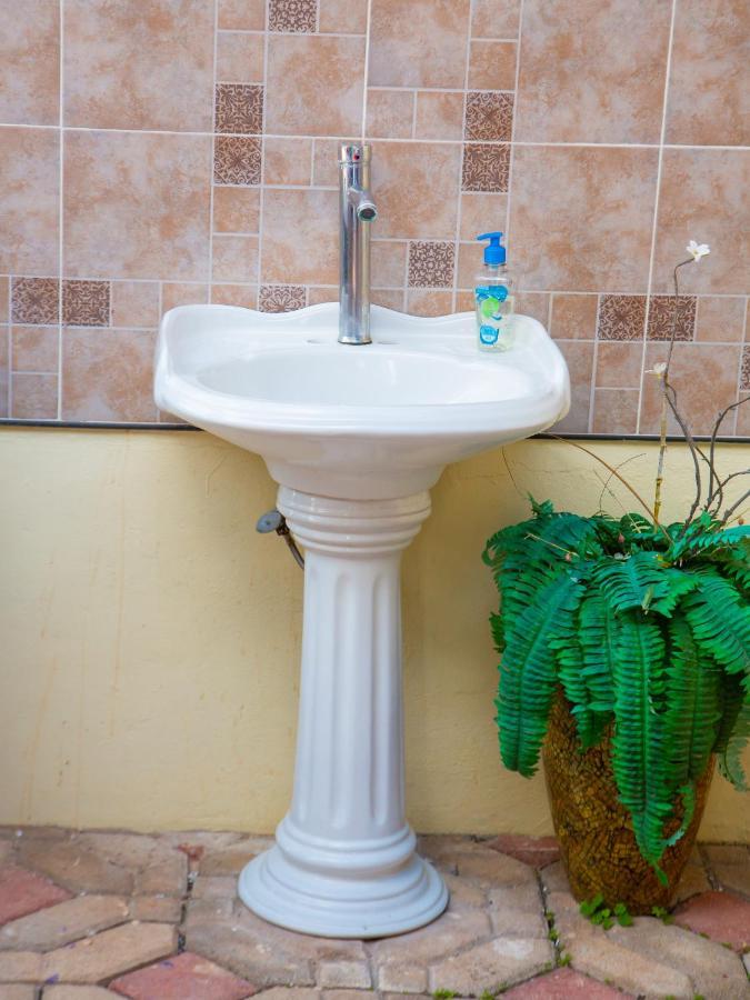 Apartamento Hermosa Casa, En Renta Vacacional Con Piscina, A Tan Solo10 Minutos De La Playa, Cerca De Centros Comerciales, Restaurantes, Bares Y Supermercados