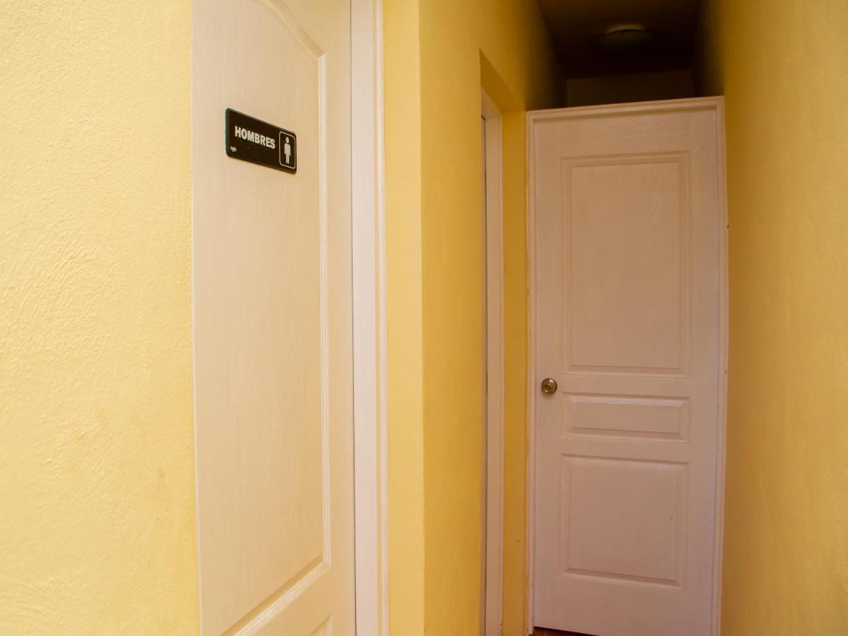 Hermosa Casa, En Renta Vacacional Con Piscina, A Tan Solo10 Minutos De La Playa, Cerca De Centros Comerciales, Restaurantes, Bares Y Supermercados Apartamento *