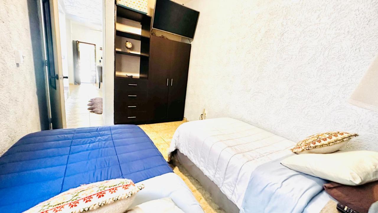 Habitación en casa particular Franks House 