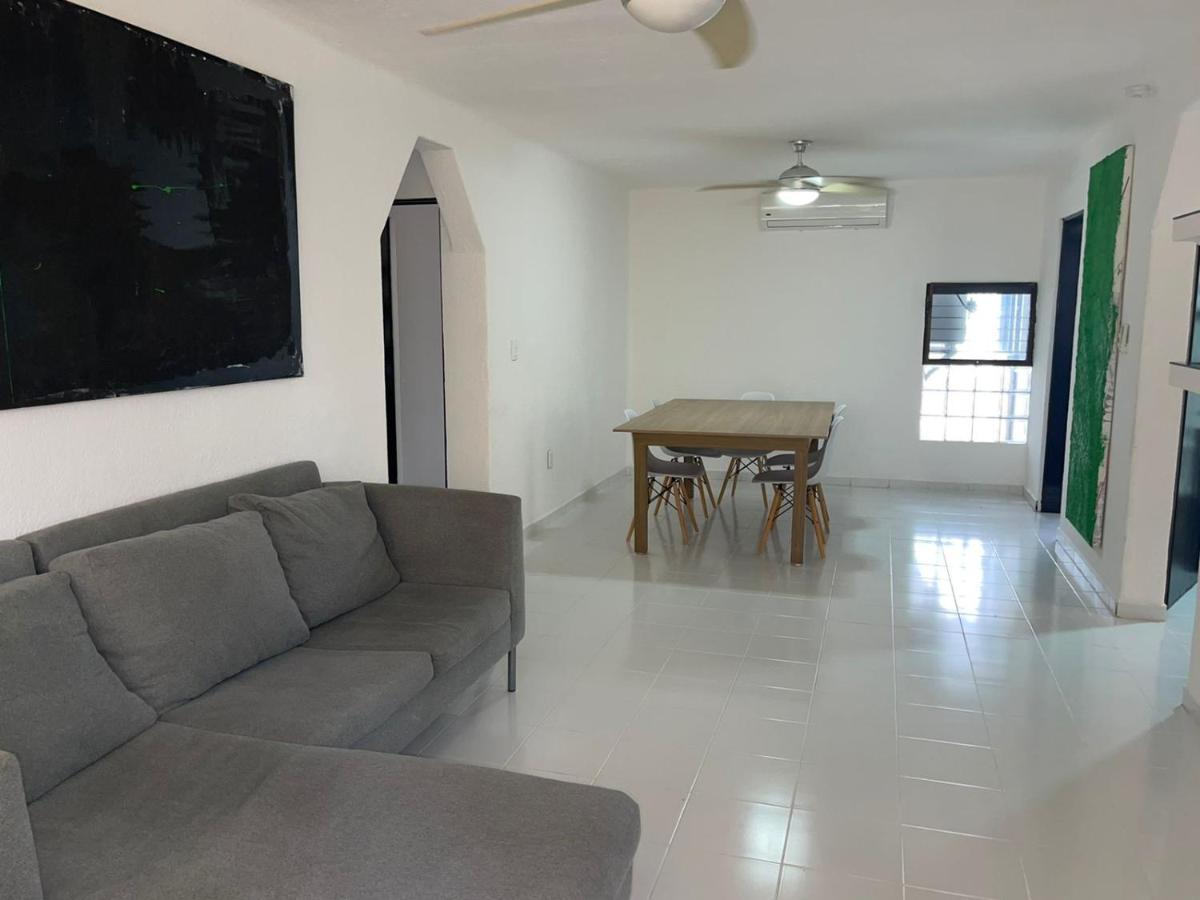 Aparthotel Deco 3 Downtown 3 Bed *