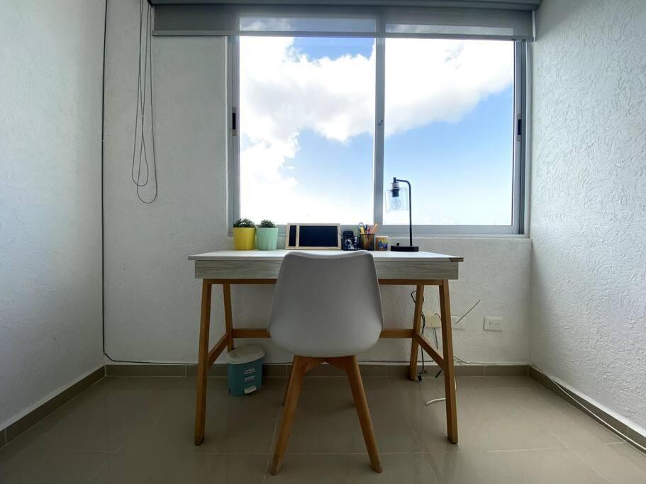 Apartment & Office Pool Cancun