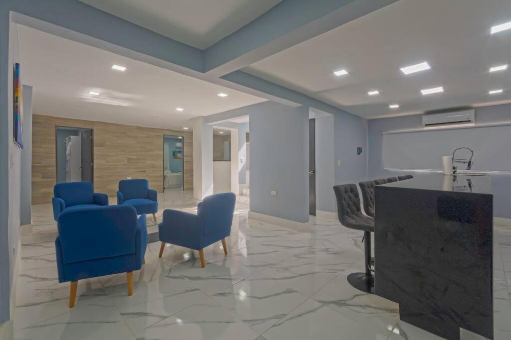 Beautiful 7bdr By Isla Mujeres Ferry Holiday home Cancun