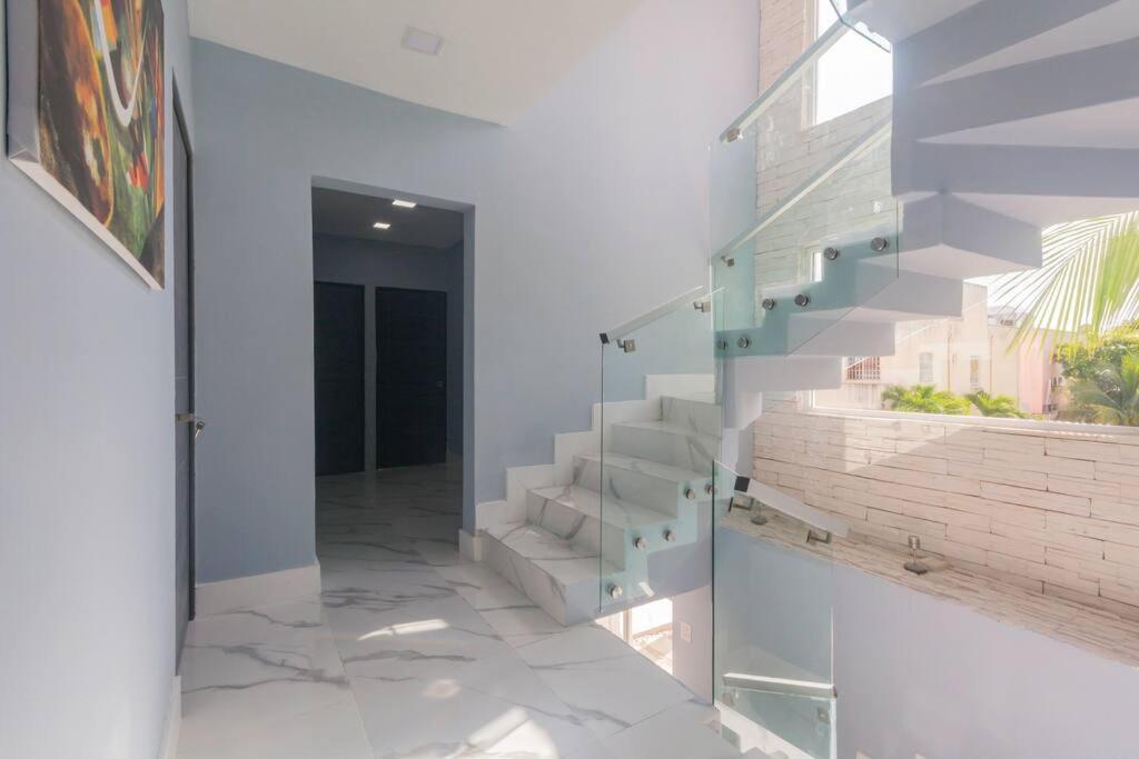 Holiday home Beautiful 7bdr By Isla Mujeres Ferry Cancun