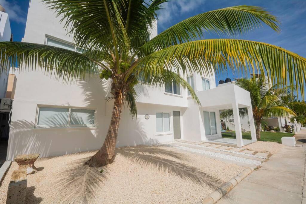 Holiday home Beautiful 7bdr By Isla Mujeres Ferry