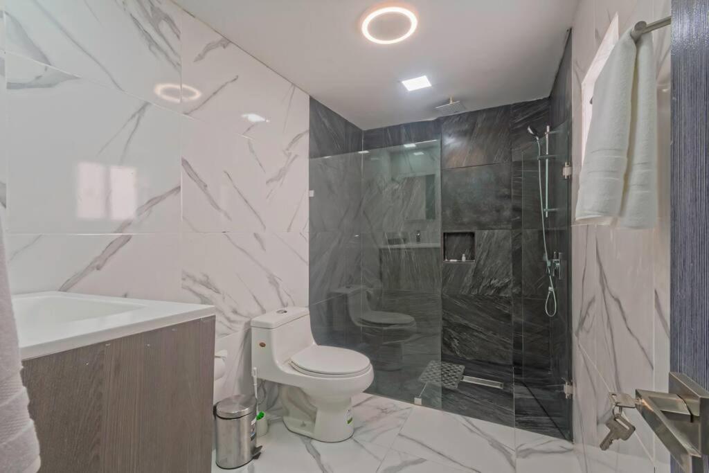 Beautiful 7bdr By Isla Mujeres Ferry Holiday home