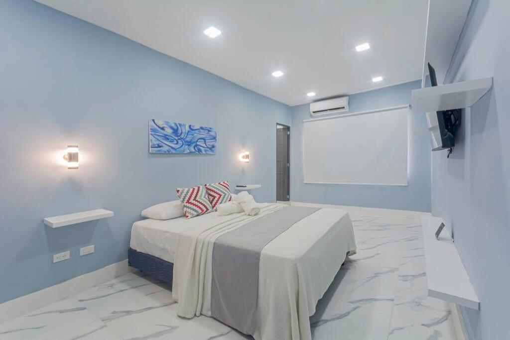 Beautiful 7bdr By Isla Mujeres Ferry * Cancun