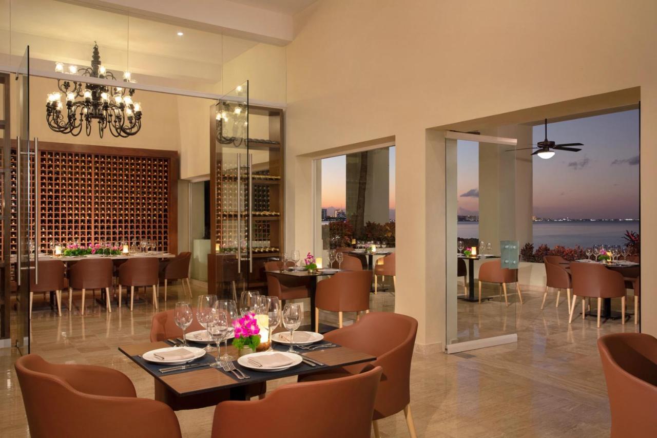Dreams Sands & (adults Only) Resort