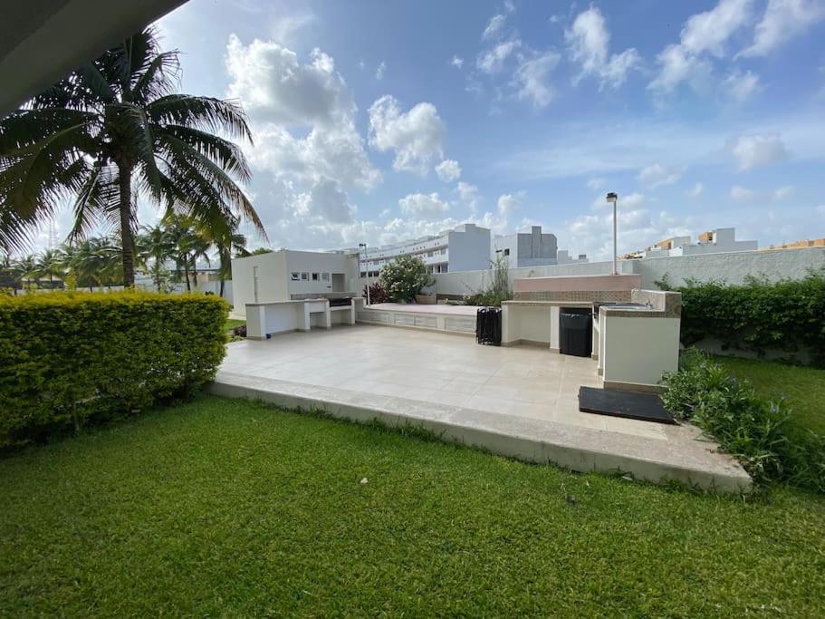 Casa De La Luz Cancun. Amazing With Stunning Pool In Front Of Mall *