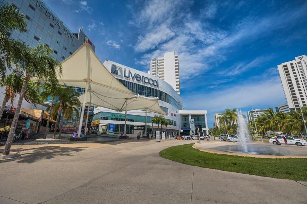 *new* Ocean & Lagoon View Next To Plaza Las Americas! * Cancún