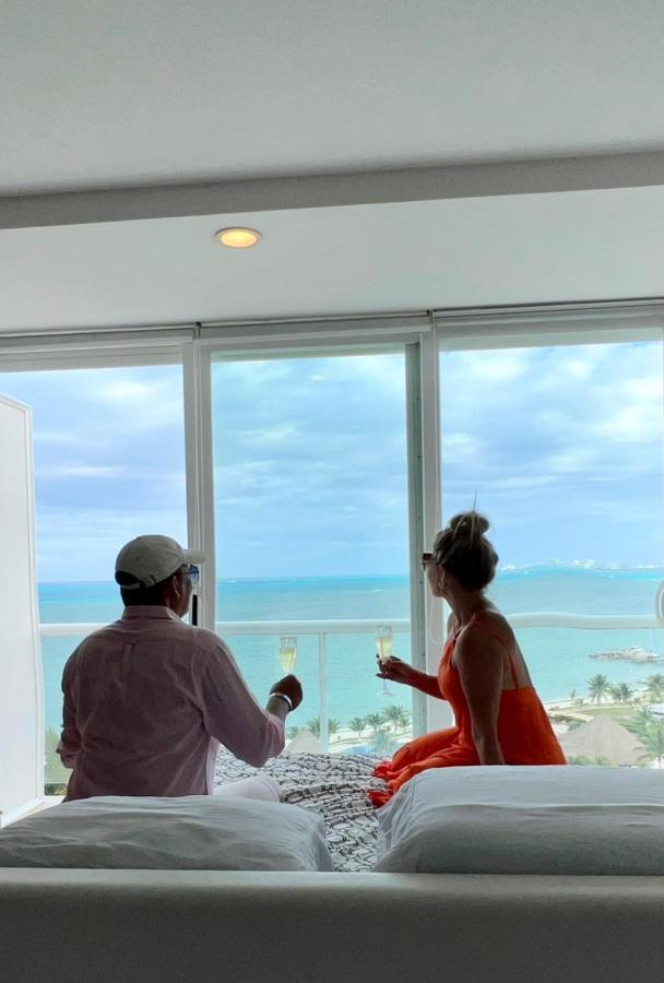 Amara Beachfront * Cancun