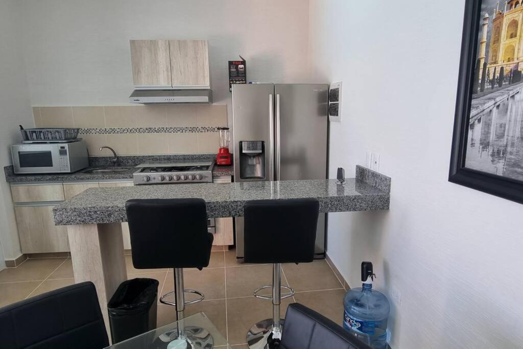 Departamento Con Laguna Artificial *