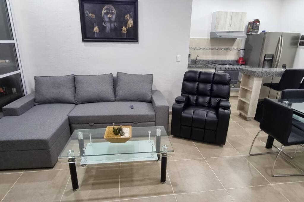 Departamento Con Laguna Artificial *