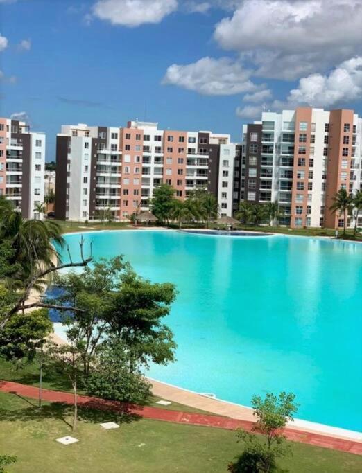 Departamento Moderno Con Vista A La Laguna En Dream Lagoons Apartment