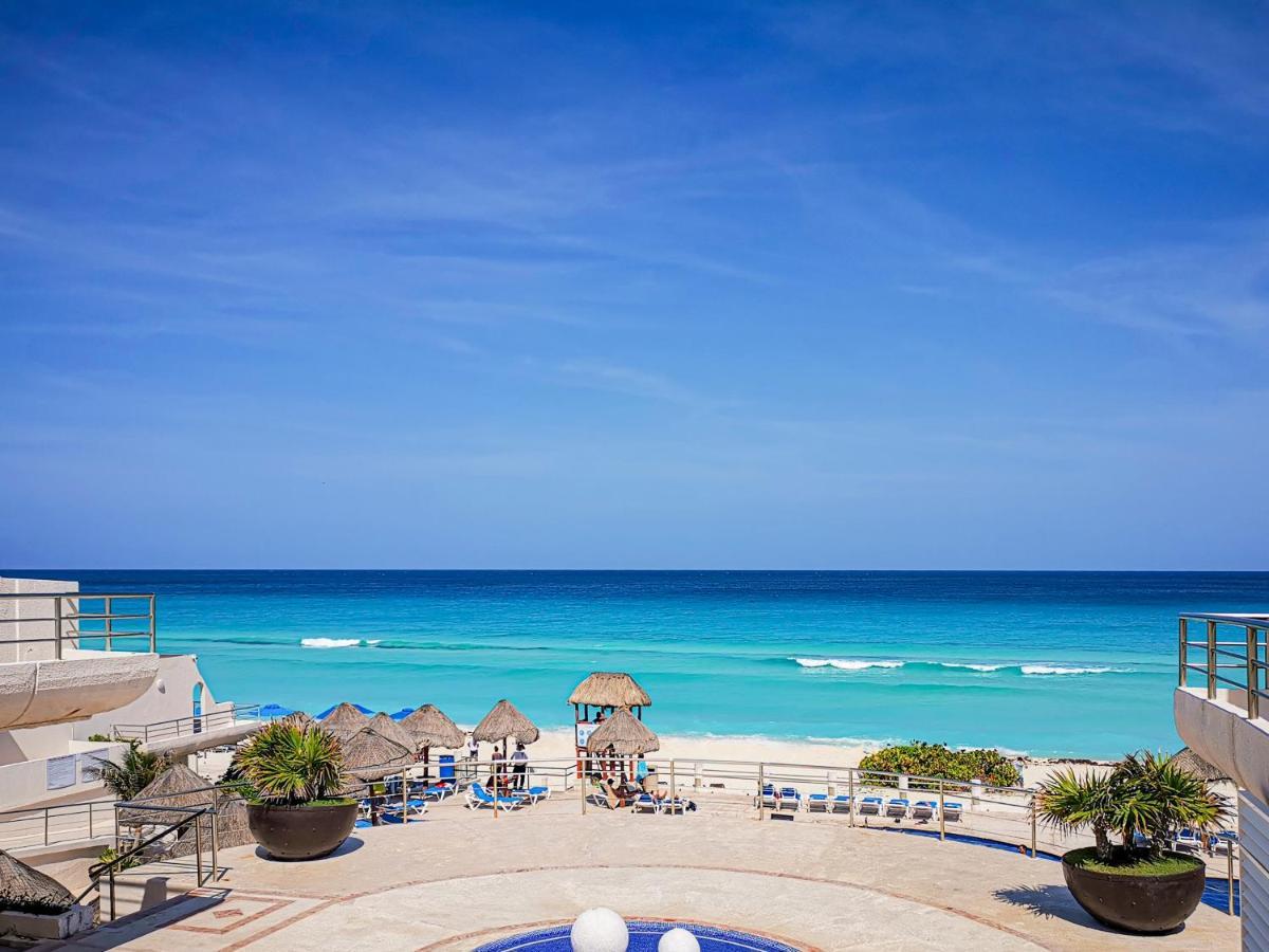 Aurora Beautiful Beachfront Cancún
