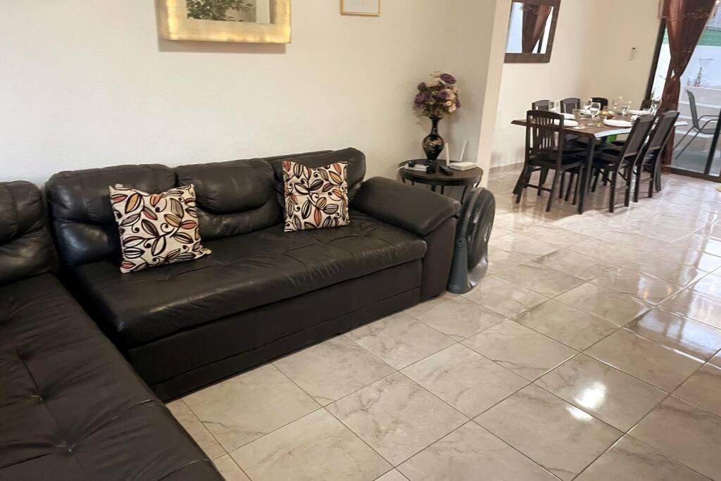 Сasa de vacaciones Comoda Casa Centrica Con Alberca Privada En *