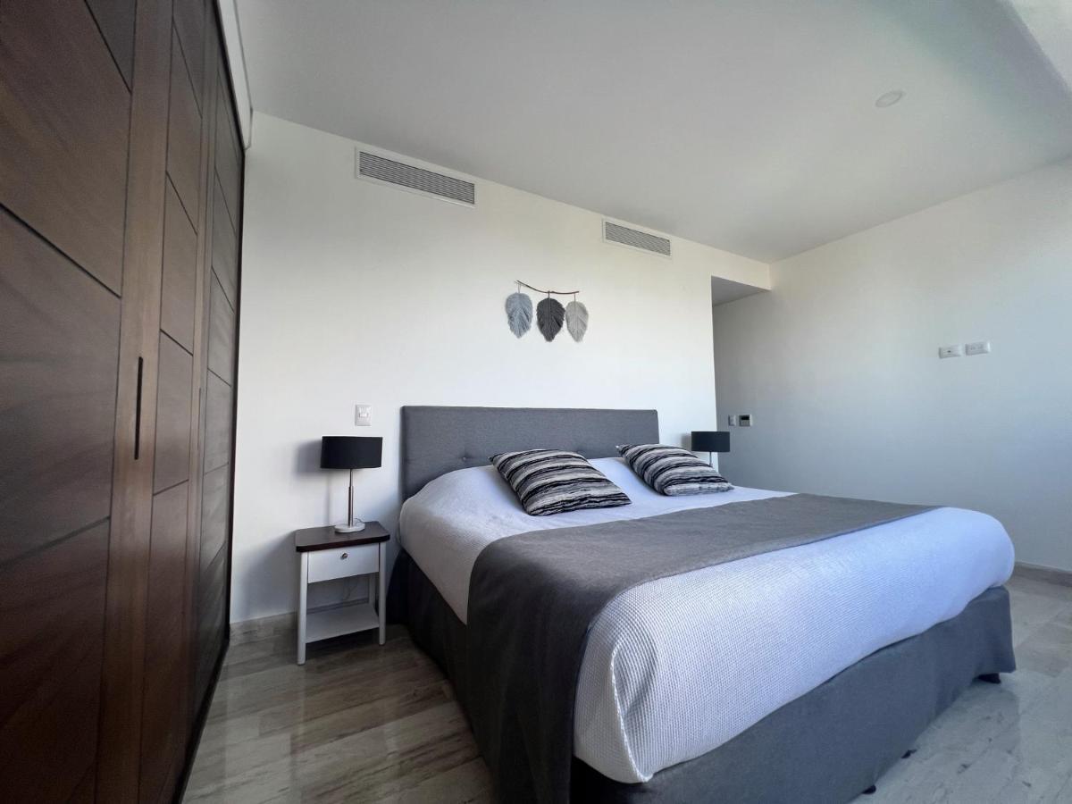 Apartment Floor, Amazing Sea View In Puerto
