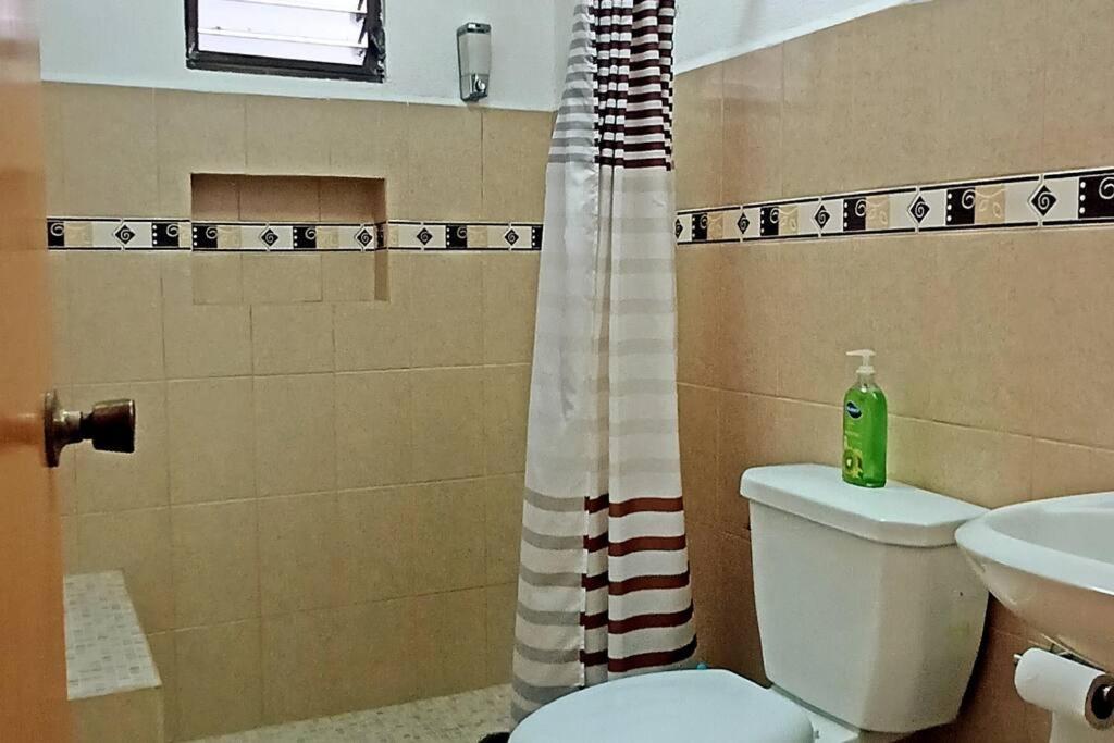 Comoda Casa Centrica Con Alberca Privada En Cancún