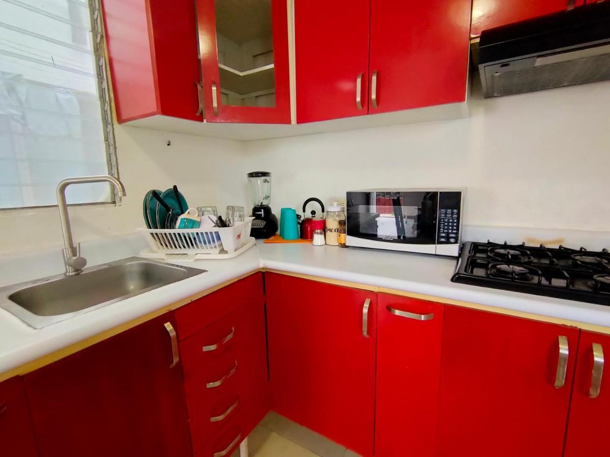 En El Centro De Cancun, Cerca Del Ado Apartamento