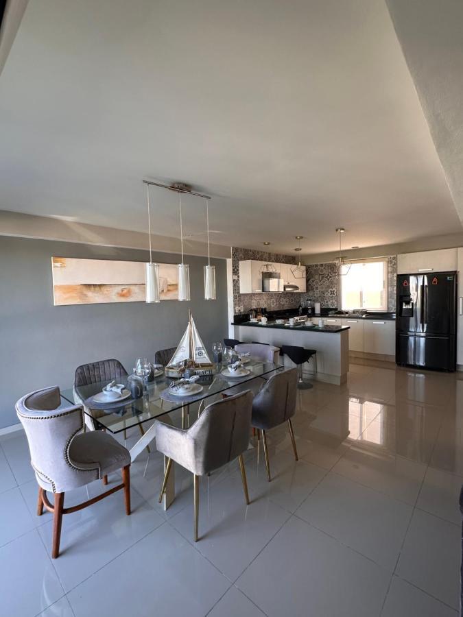 Best Location Luxury With Van Apartamento