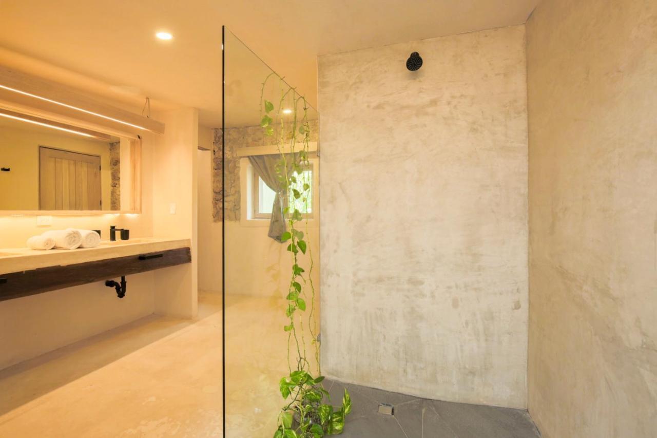 Oma - Holistic Healing Center Cancun