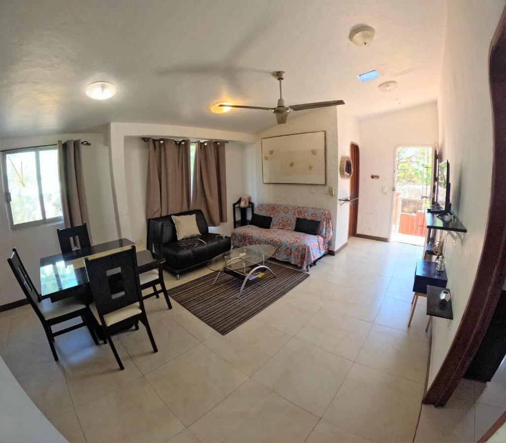 En El Centro De Cancun, Cerca Del Ado Apartamento