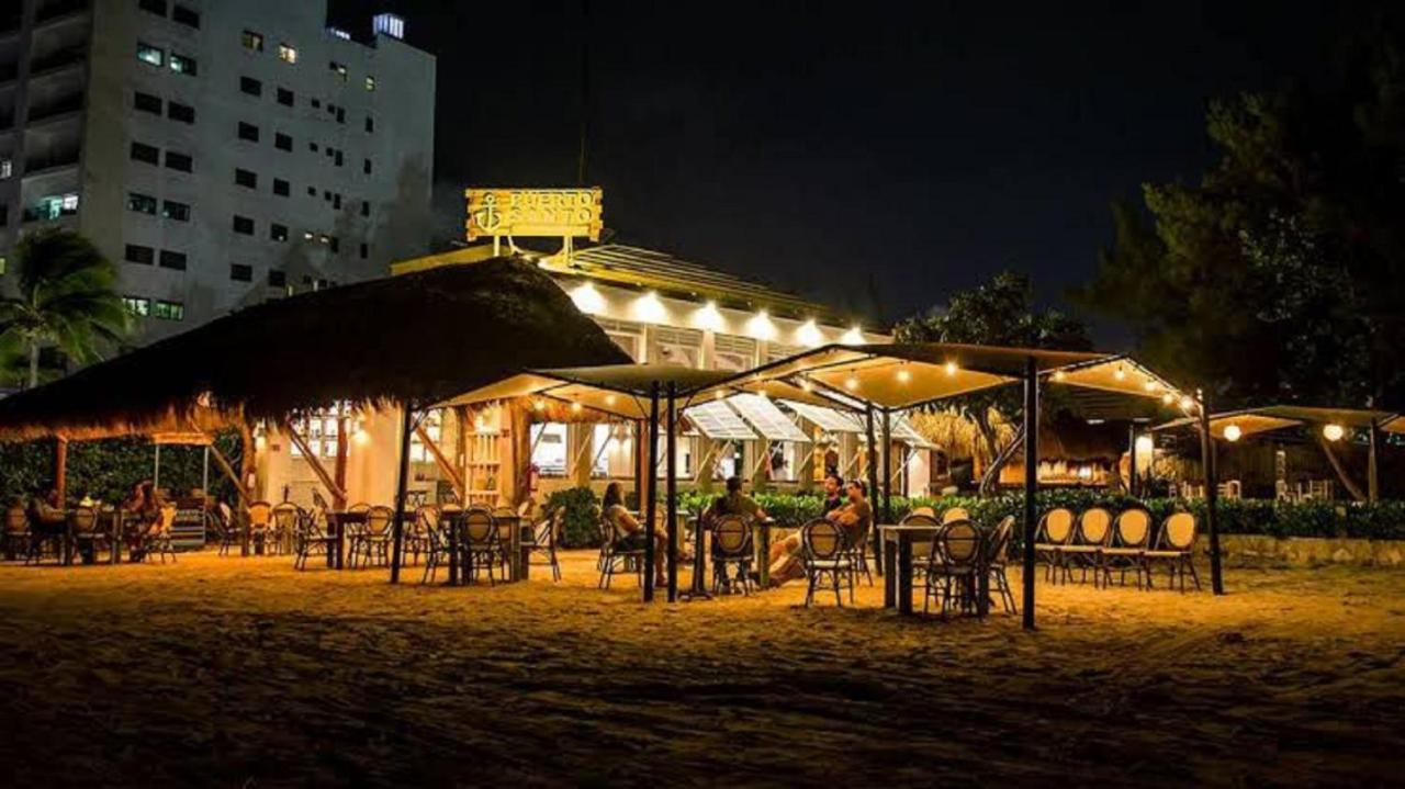 Beachfront Luxury Apartamento Cancún
