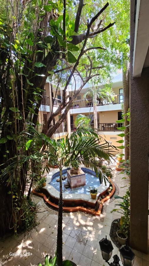 Colonial Hotel
