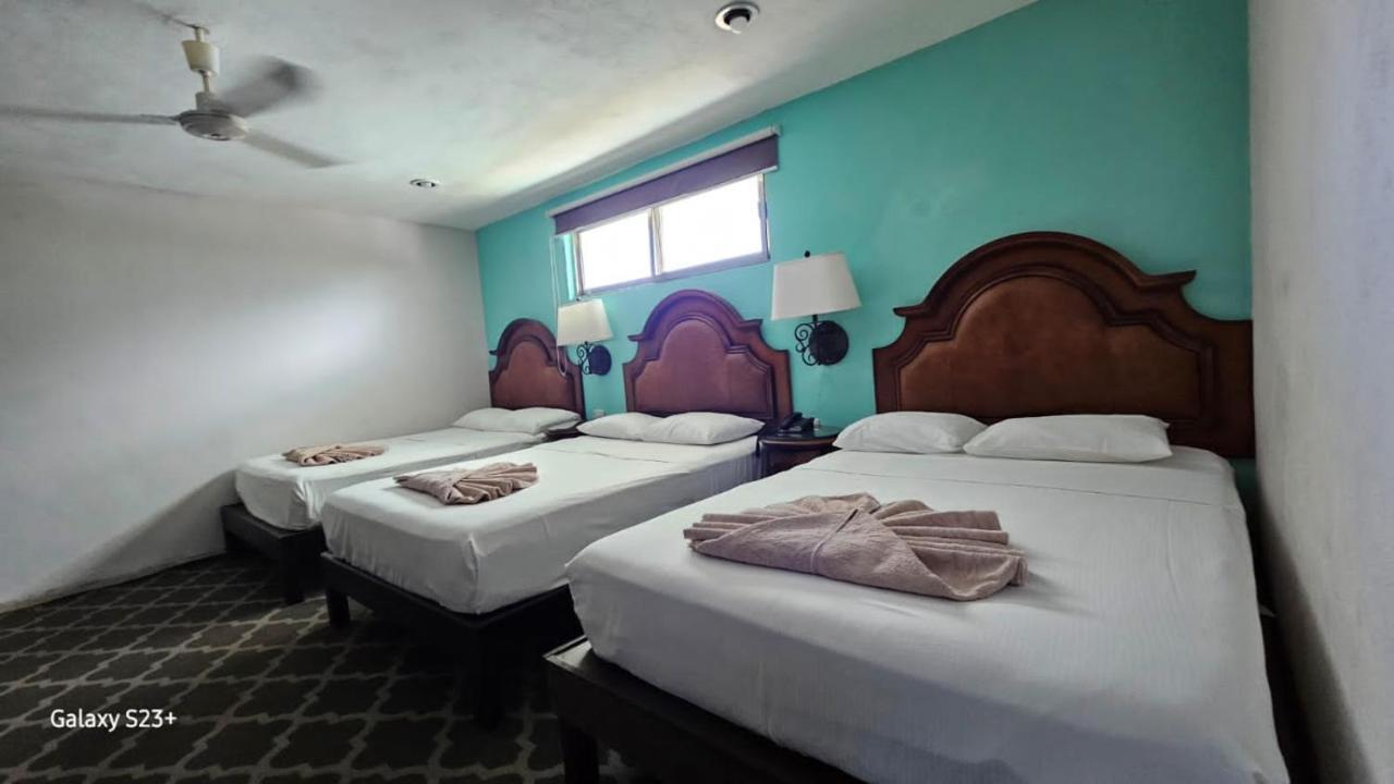 Colonial Hotel 3*