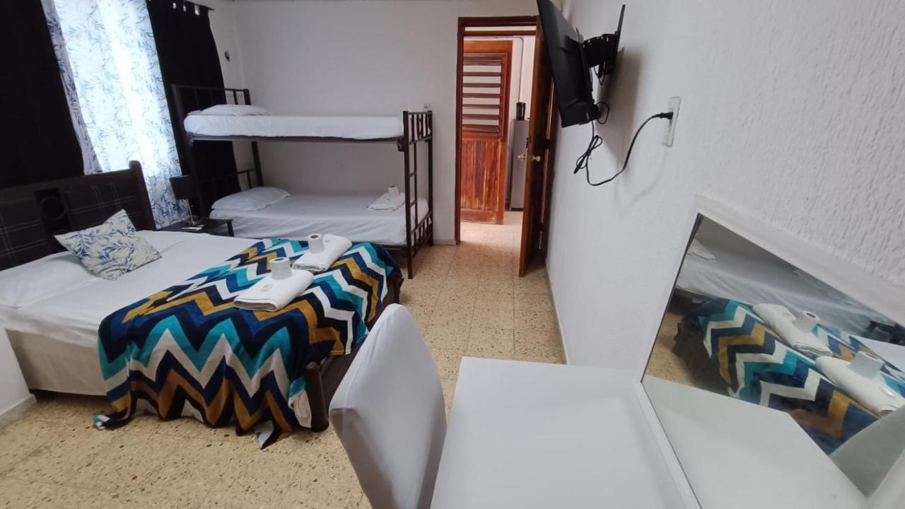 Casa Calis Ii Pensión Cancún