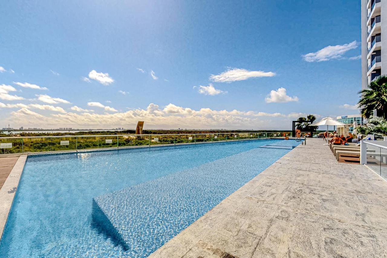 Torre Montevideo 1202 Apartamento *