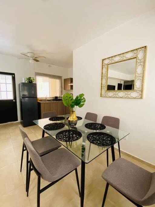 Apartamento Beautiful Swimming Pool And 5 Star Amenities