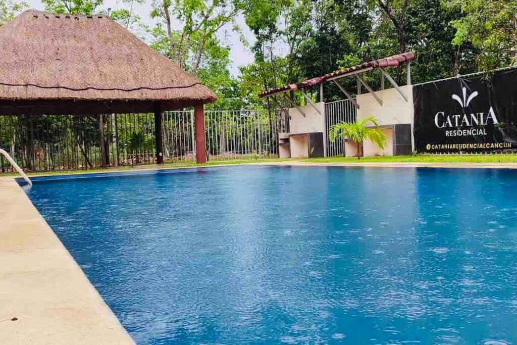 Apartamento Beautiful Swimming Pool And 5 Star Amenities *