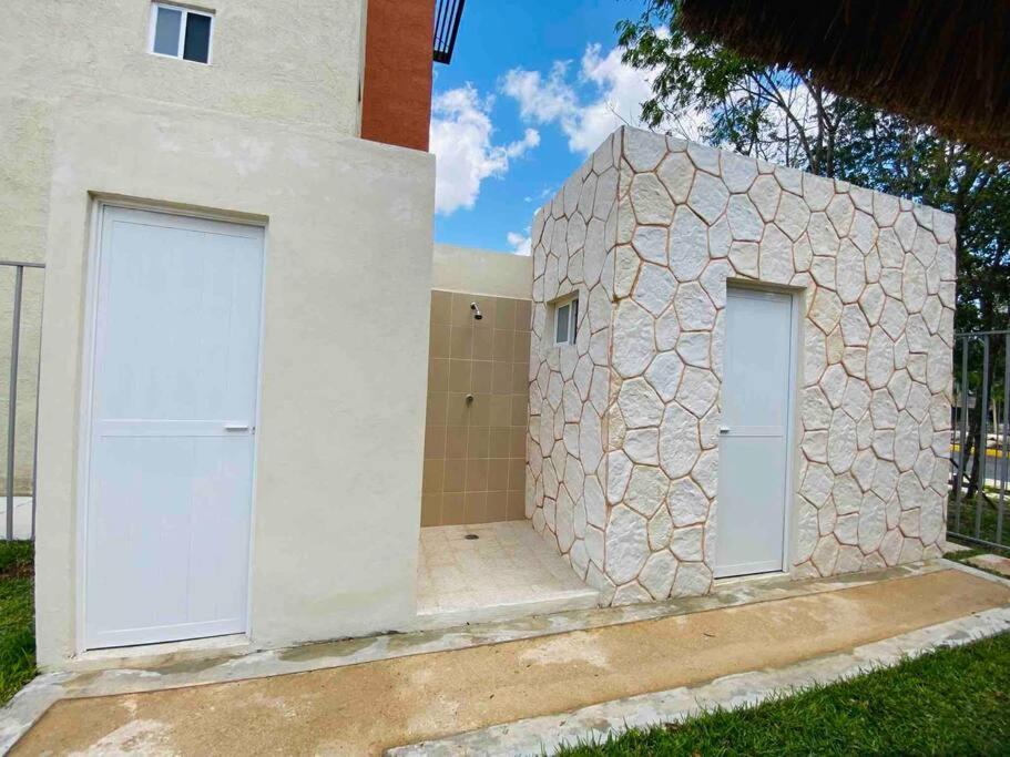 Apartamento Beautiful Swimming Pool And 5 Star Amenities