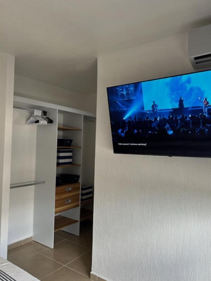 Villa 16, South 6 Person 3 15 Min Airport 20 To