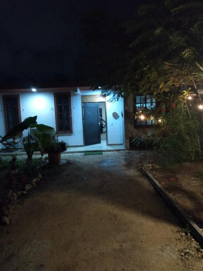 Amplia A 10min Del Aeropuerto Casa rural Cancún