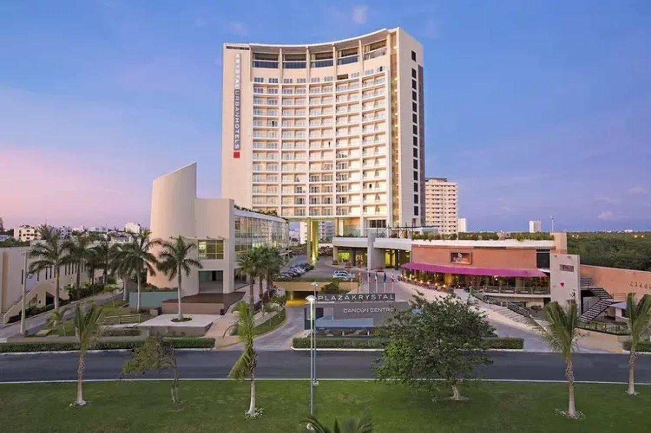 Krystal Urban Centro Cancún