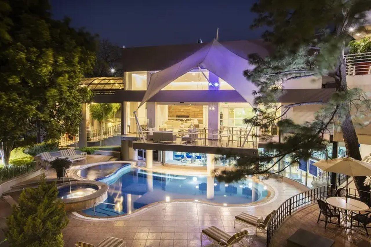 Hotel Krystal Urban Centro 4*