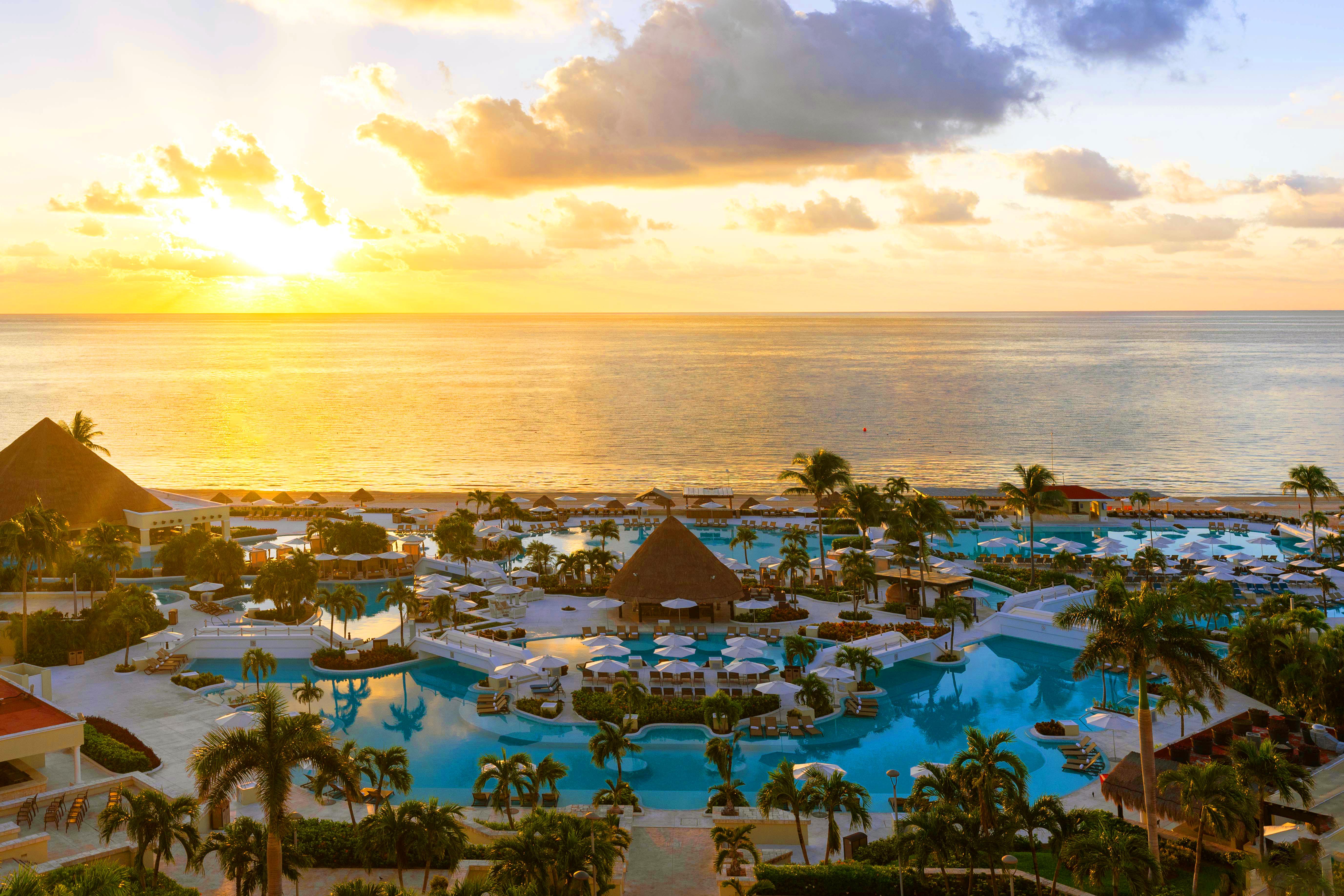 Resort Moon Palace - 5*