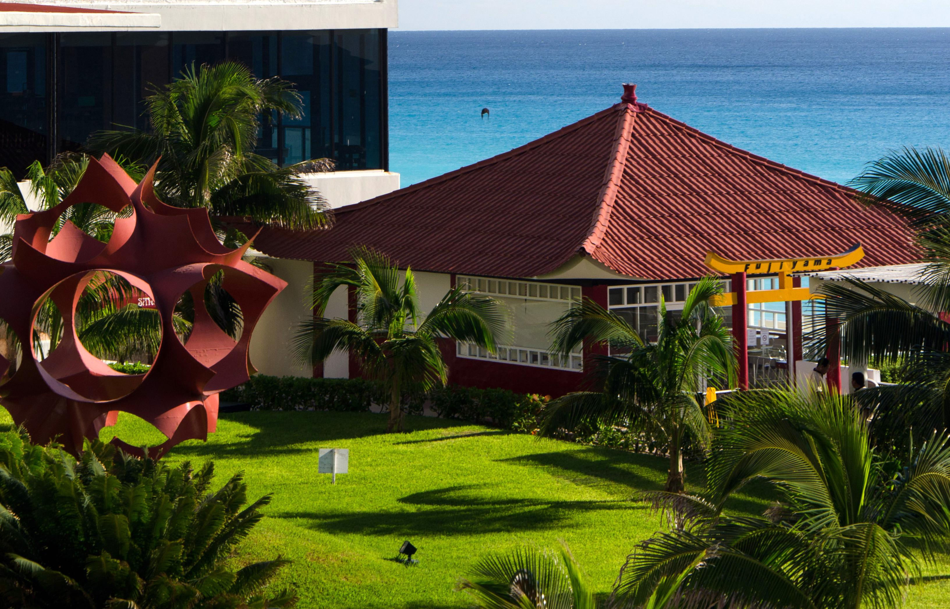 Resort Crown Paradise Club 5*