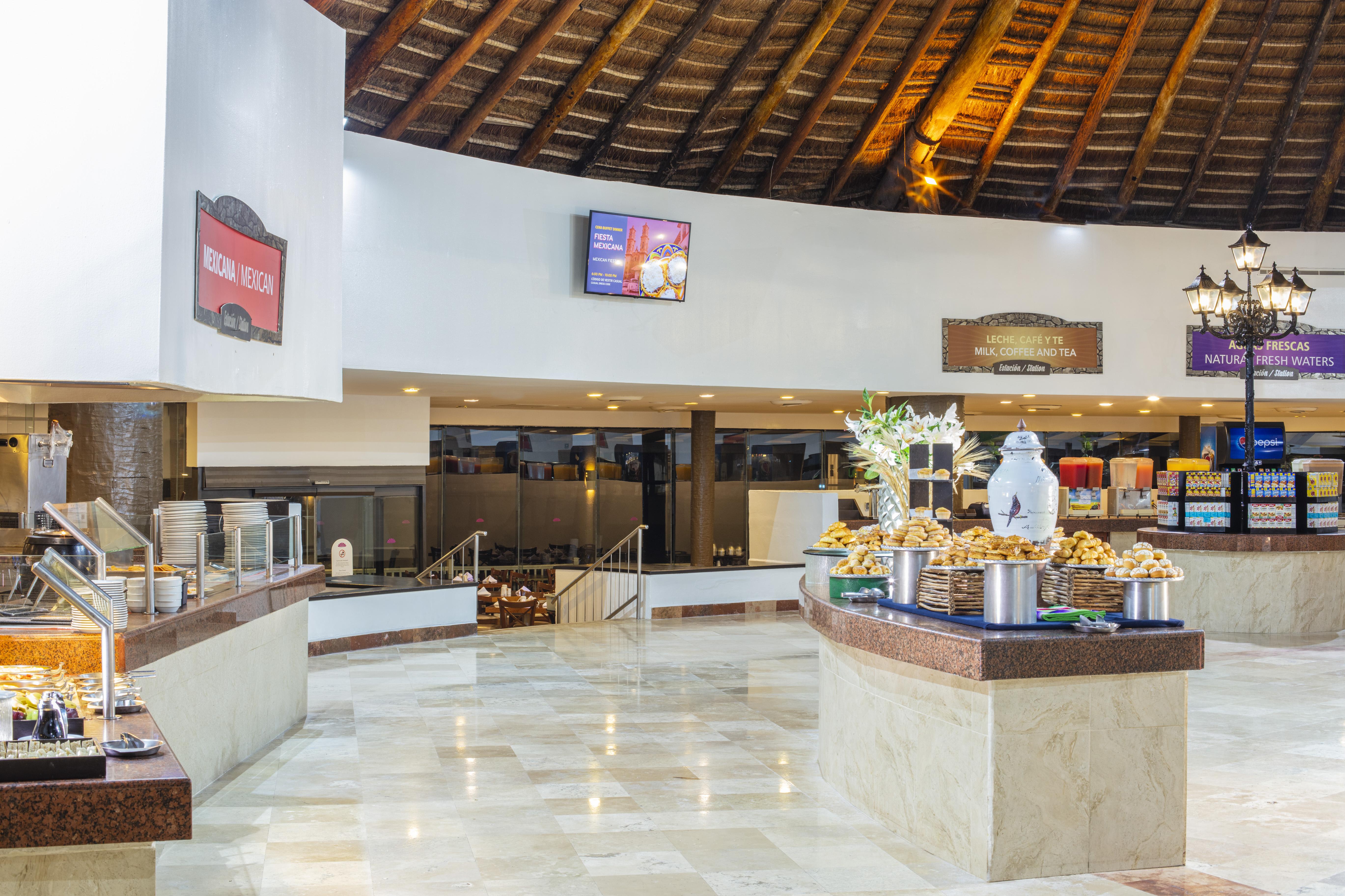 Resort Crown Paradise Club